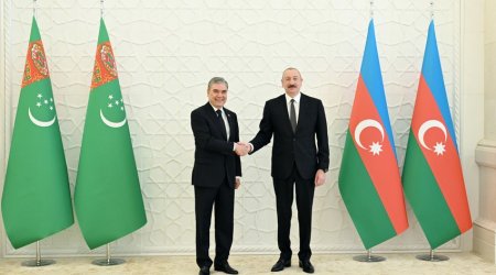 Бердымухамедов: Поздравляю Азербайджан с успешным проведением саммита ОЭС в Ханкенди