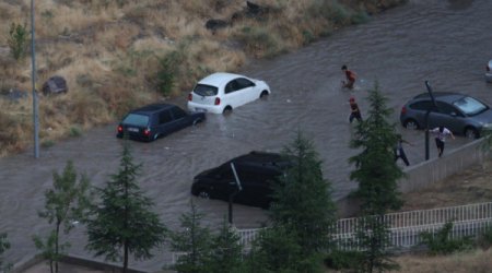 Анкару затопило ливнями