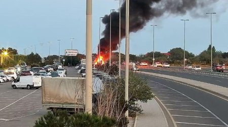 Zuğulba şosesində maşın yanıb