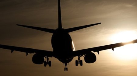 Cотни пассажиров застряли в московских аэропортах из-за атак дронов