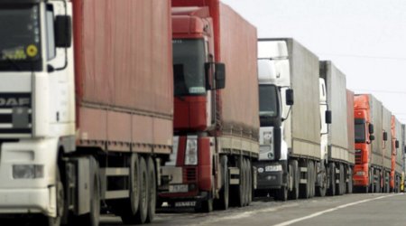 Xarici yük avtomobillərinin yol vergisindən azad olunması qaydası təsdiqlənib
