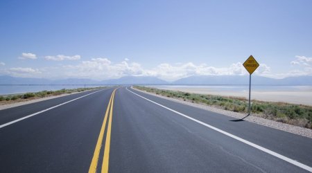 На капитальный ремонт дорог в Шамкире выделено два миллиона манатов