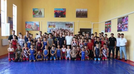 Füzulidə yeni güləş mərkəzi istifadəyə verilib