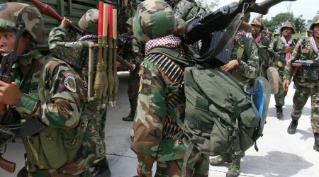 Thailand closes Cambodia border amid fighting along border