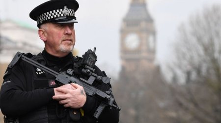 

В Лондоне при нападении с ножом погибли два человека
