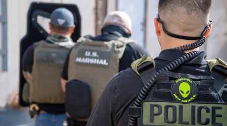 
Во Флориде мигранты устроили голодовку