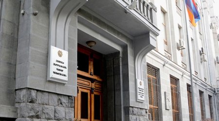 
Генпрокуратура Армении требует вернуть переданное церкви имущество Минобороны