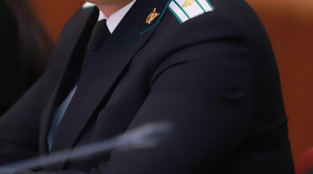 Prezident yaş həddi ilə bağlı qanunu imzalayıb