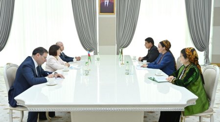 Sahibə Qafarova Türkmənistan Məclisinin sədri ilə görüşüb