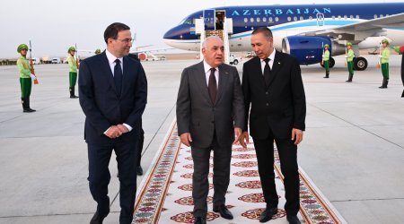 Али Асадов прибыл в Туркменистан