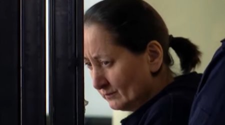 Gürcü jurnalist polisə sillə vurduğu üçün 2 il həbs cəzası aldı