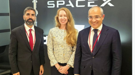 Азербайджан обсудил сотрудничество с компанией Илона Маска SpaceX