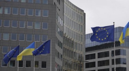ЕС готов продолжать оказывать военную и экономическую помощь Украине