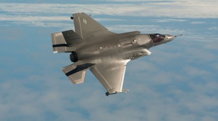 Britaniyanın "F-35B" qırıcısı Yaponiya hava limanına təcili eniş edib