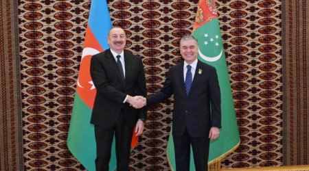 Алиев позвонил Гурбангулы Бердымухамедову