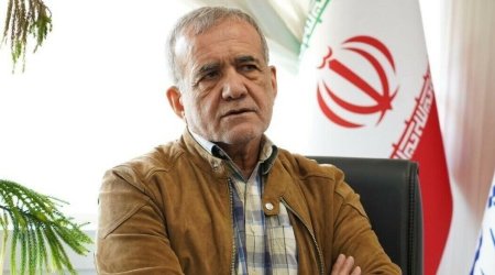 Pezeşkian Netanyahunun iranlıları etiraza çağırmasını pisləyib