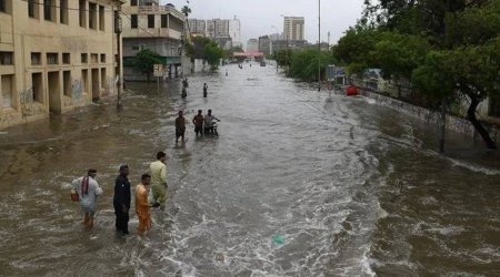 Жертвами наводнений в Кашмире стали 32 человека