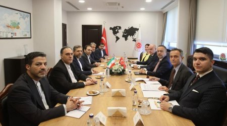 Турецкие и иранские дипломаты обсудили региональные вопросы