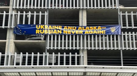 Alaska protesters rally against Putin ahead of Trump meeting