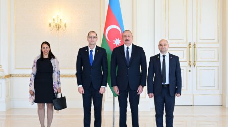 Ильхам Алиев принял нового посла Израиля