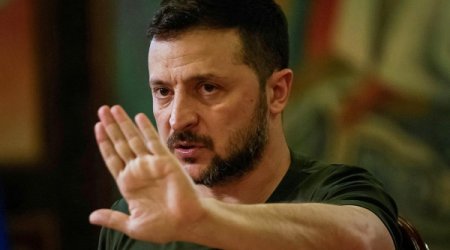 Zelensky arrives in Washington for talks with Trump and EU leaders on peace deal