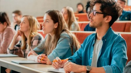 Türkiyədə təhsil alan azərbaycanlı tələbələrin sayı açıqlanıb