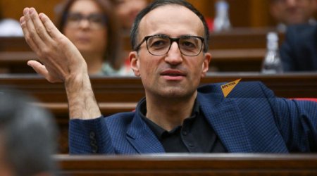 Ermənistanın keçmiş səhiyyə naziri Arsen Torozyan deputat mandatından imtina edib