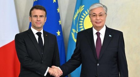 Макрон и Токаев обсудили ситуацию на Южном Кавказе