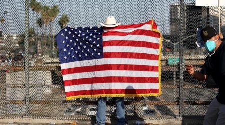 Трамп решил наказывать за сожжение американского флага