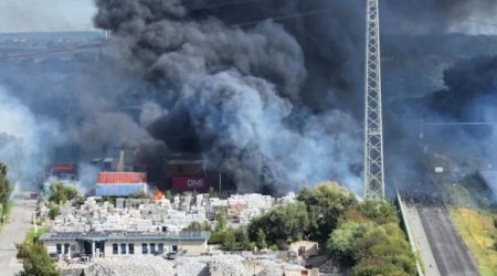 Масштабный пожар в порту Гамбурга