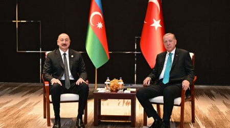 Azərbaycan və Türkiyə prezidentləri Tiencin şəhərində görüşüb