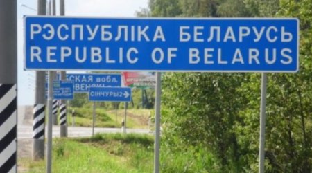 Поляков призвали немедленно покинуть Беларусь