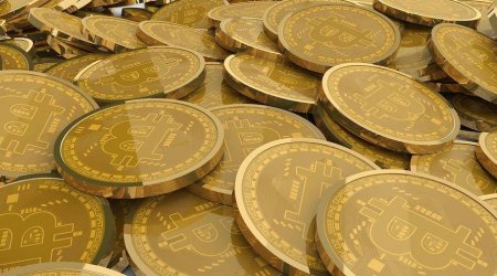 Bitkoin 2 %-ə yaxın ucuzlaşıb