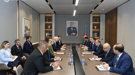 Azərbaycan və ABŞ Orta Dəhliz və enerji əməkdaşlığını müzakirə ediblər