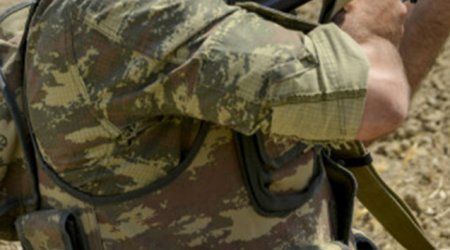 Deputat Daxili Qoşunlarda xidmət edən müddətli hərbçilərə imtiyazlar verilməsini təklif edib