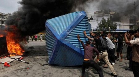 В Непале протесты привели к массовым побегам заключенных