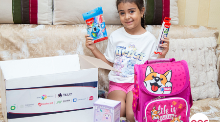 Nar and YASHAT Foundation congratulate the children of fallen heroes on the occasion of Knowledge Day