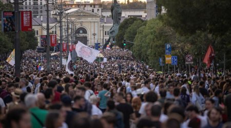 Сербские студенты требуют отменить госприватизацию