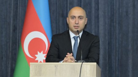 Эмин Амруллаев отметил День знаний в Шуше