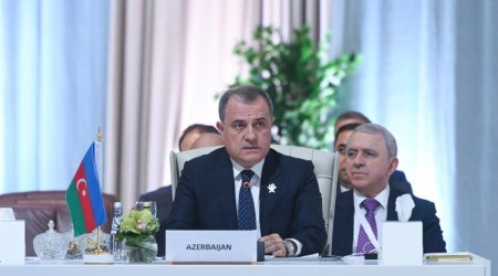 Ceyhun Bayramov Ərəb-İslam Sammitində Qətərin suverenliyi və ərazi bütövlüyünə dəstək ifadə edib