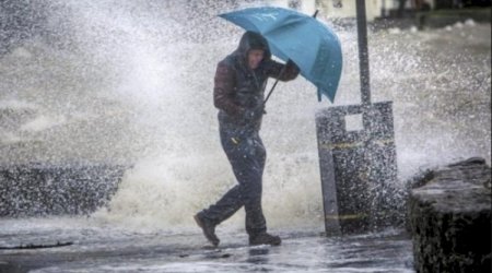 В Баку строят новые ливневые коллекторы