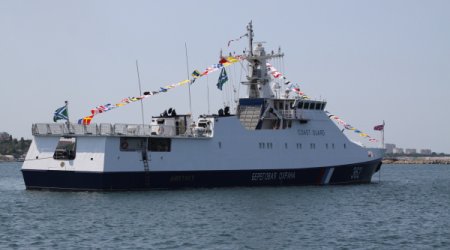 Корабль ФСБ России зайдет в бакинский порт