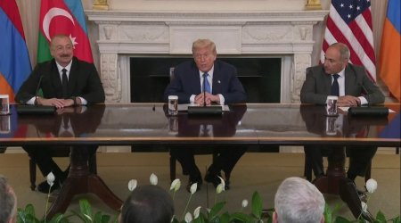 Трамп рассказал, как проходили переговоры с Алиевым и Пашиняном
