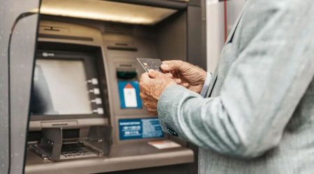 В Азербайджане пенсии полностью будут выплачены 23 сентября