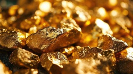 Qızılın qiyməti tarixdə ikinci dəfə 3800 dolları ötüb