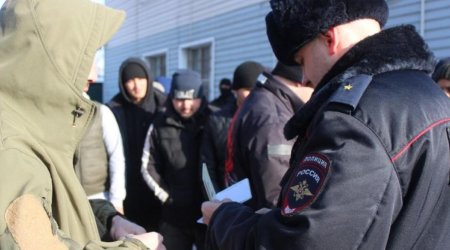 Banqladeş naziri: Miqrantların uzun iş saatı problem olaraq qalır