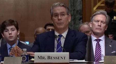 Бессент заявил, что США не отправят войска на Украину