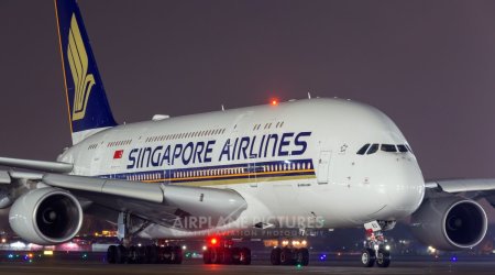 А380 Singapore Airlines совершил экстренную посадку в Баку