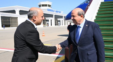 Ersin Tatar Azərbaycana səfərə gəlib