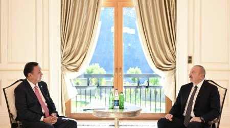 Ilham Aliyev meets Turkic officials in Gabala